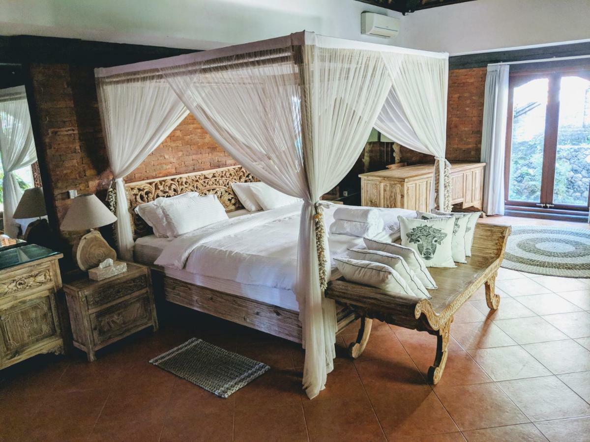 The Laras Villa Jimbaran  Exterior photo